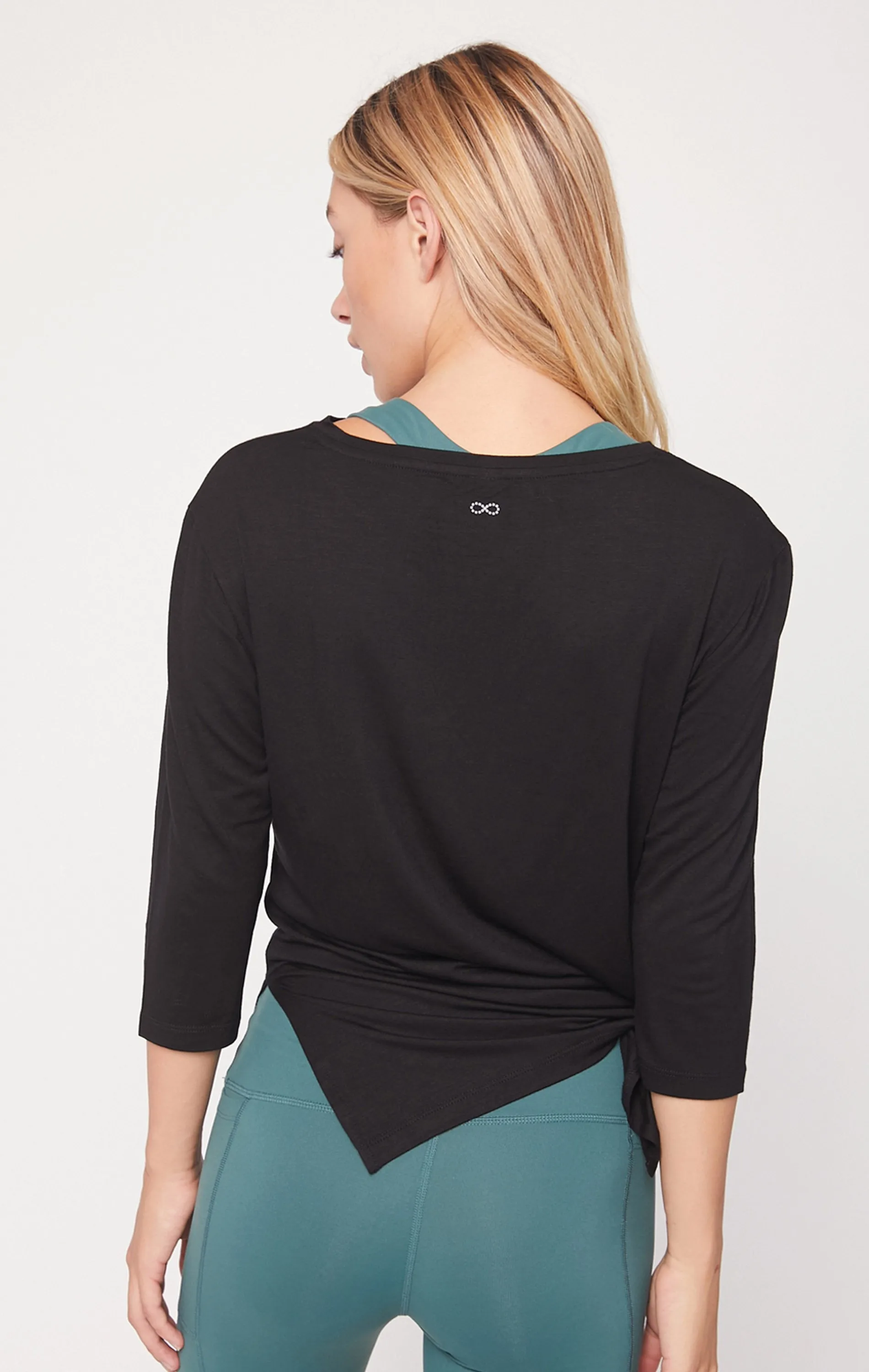 Anen 3/4 Sleeve Side Tie Top