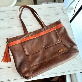 Archive Plus in Chestnut, Cognac
