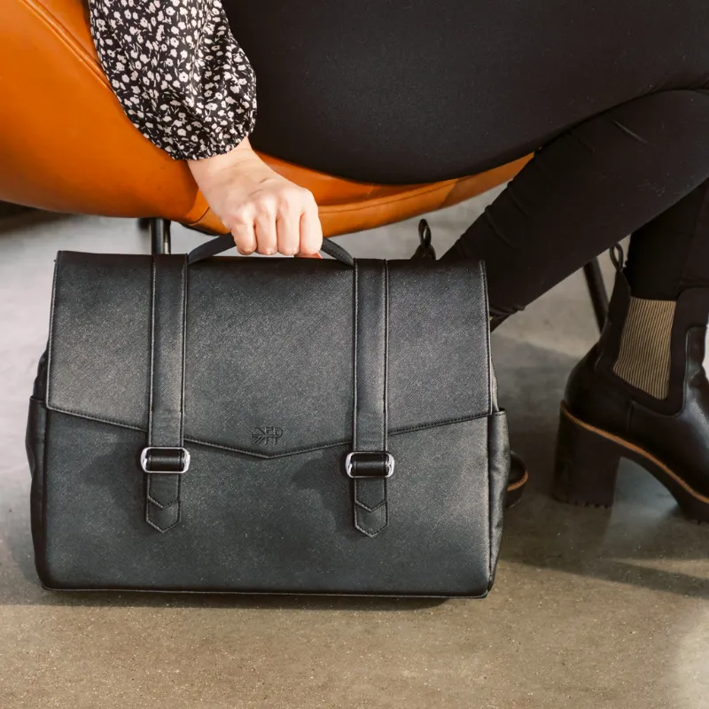 Cambridge Messenger Bag
