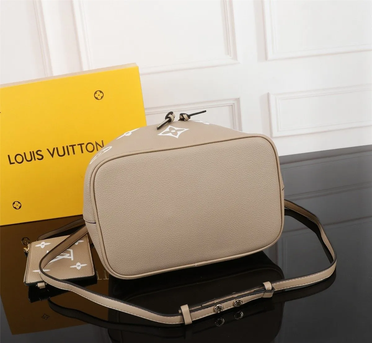 Designer Handbags LN 032