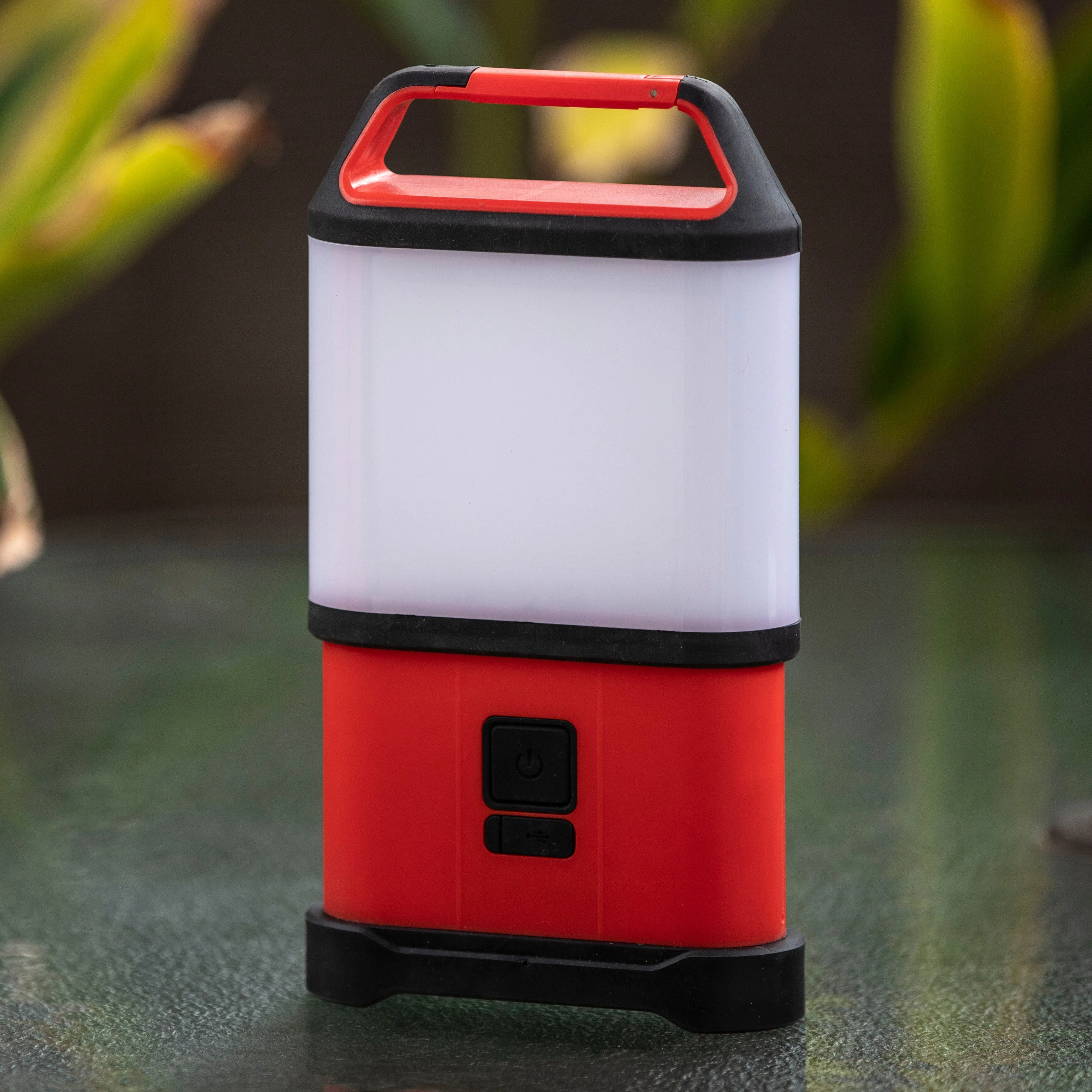Storm Proof 1000 Lumen Stow Away Collapsible Lantern