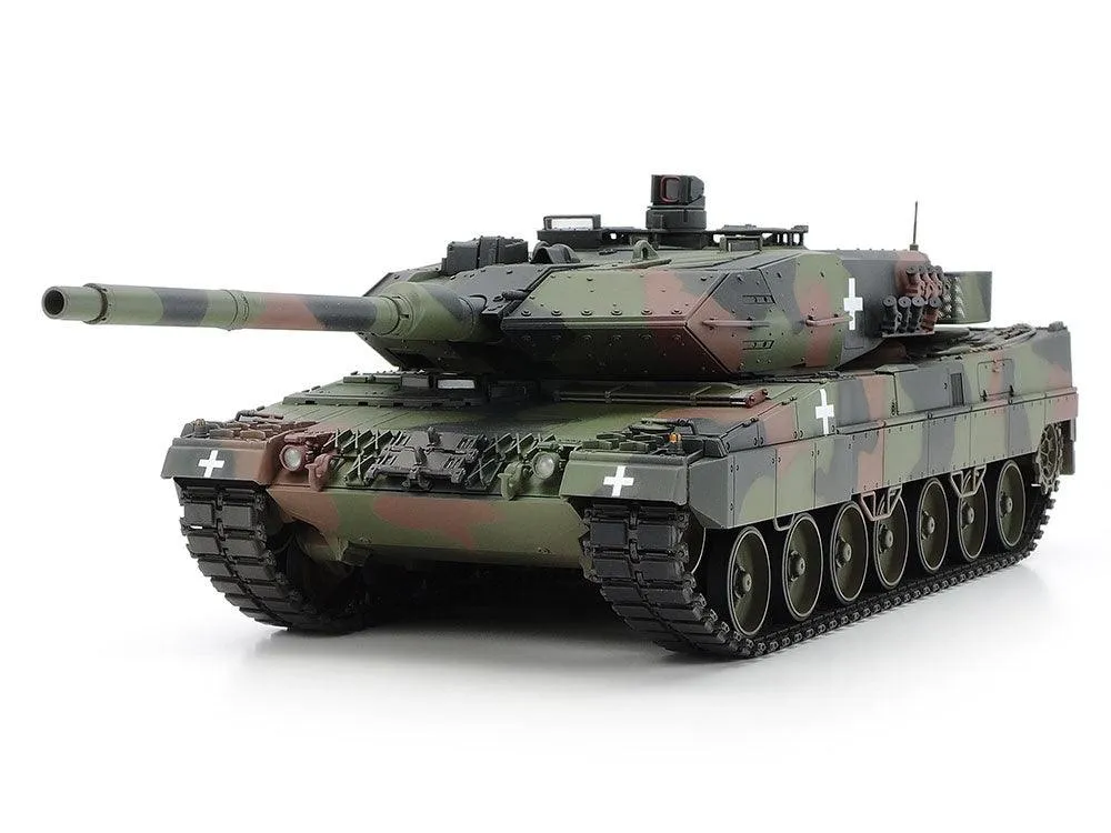 Tamiya 25207 Leopard 2 A6 Tank "Ukraine" 1/35 Model Kit